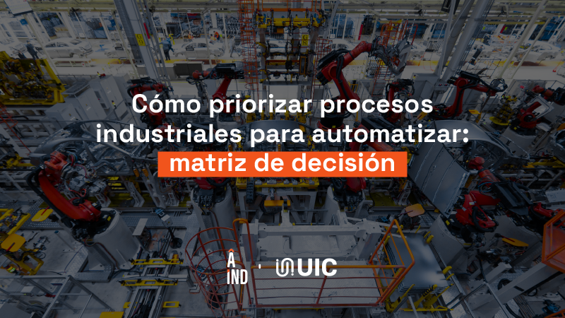 Equipo de compras industriales analizando estructura de costos de proveedores