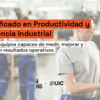 Equipo industrial multidisciplinario en sesión de capacitación aplicada